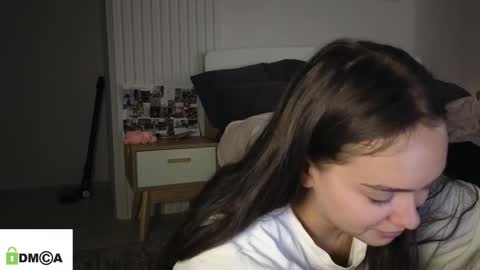 Snapshot of evi_woow chatting on February 2026 09:42:01 PM evi_woow online show from February 2026 09:42:01 PM