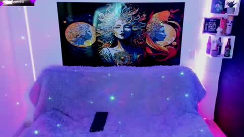 Snapshot of evie99_ chatting on February 2025 03:27:01 PM Evie99  online show from February 2025 03:27:01 PM