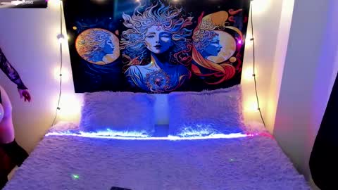 Snapshot of evie99_ chatting on September 2025 05:25:02 PM Evie99  online show from September 2025 05:25:02 PM