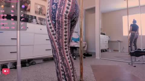 Snapshot of evie_luna chatting on April 2026 11:13:01 PM Evie Luna online show from April 2026 11:13:01 PM