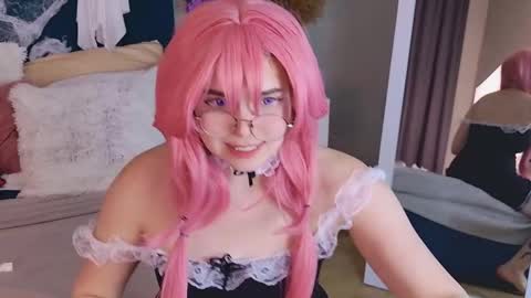 Snapshot of evie_val chatting on October 2025 07:14:02 PM evie_val online show from October 2025 07:14:02 PM