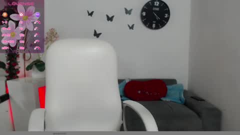 Snapshot of evil_stepmothers chatting on March 2025 11:03:02 PM Pamela online show from March 2025 11:03:02 PM