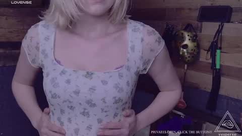 Snapshot of evilvillainess chatting on April 2026 12:10:02 PM Vesper - online show from April 2026 12:10:02 PM