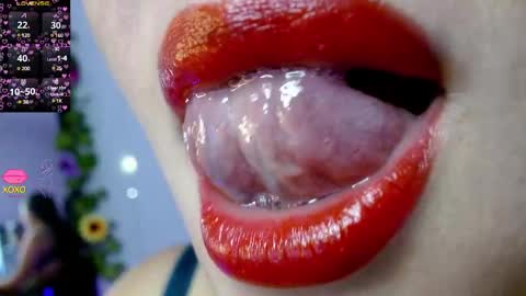 Snapshot of evolethmontenegros chatting on December 2024 05:04:01 AM Evoleth online show from December 2024 05:04:01 AM