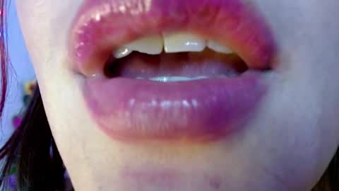 Snapshot of evolethmontenegros chatting on December 2024 06:55:02 AM Evoleth online show from December 2024 06:55:02 AM