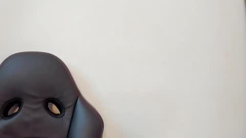 evony-becker online show from November 2025 11:45:01 AM