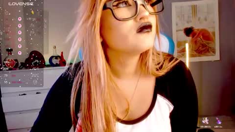evva_foxxy online show from September 2025 03:02:01 PM