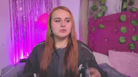 EVY online show from September 2025 02:33:01 AM