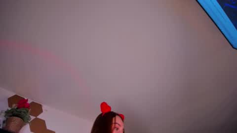 EVY online show from February 2026 03:36:02 AM