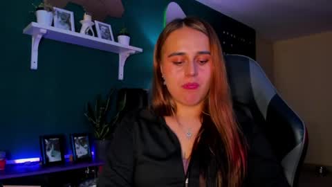 EVY online show from June 2026 01:22:01 AM