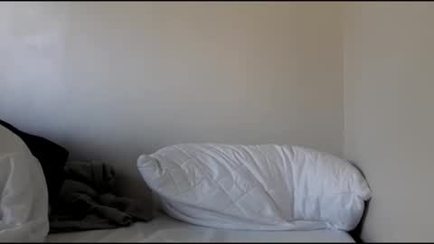 Snapshot of ewane0725 chatting on April 2026 07:57:02 AM ewane0725 online show from April 2026 07:57:02 AM