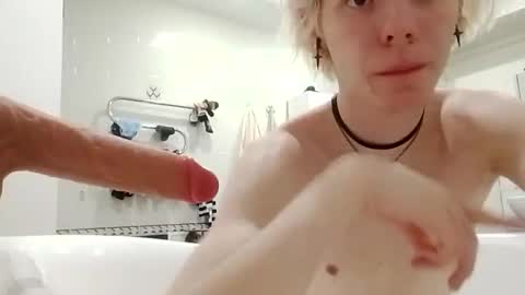 Essa online show from April 2026 05:45:02 AM