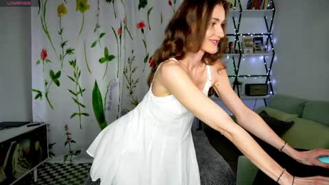 Mary online show from June 2026 10:00:01 PM