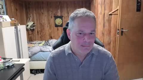 Snapshot of exibe1219 chatting on January 2025 12:57:02 PM exibe1219 online show from January 2025 12:57:02 PM