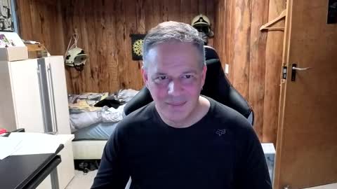 Snapshot of exibe1219 chatting on February 2025 01:40:02 PM exibe1219 online show from February 2025 01:40:02 PM