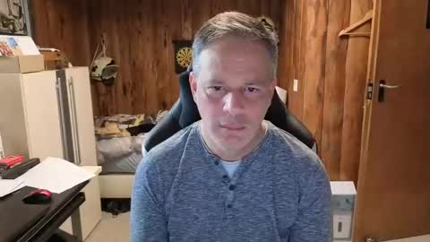 Snapshot of exibe1219 chatting on February 2025 10:00:02 AM exibe1219 online show from February 2025 10:00:02 AM