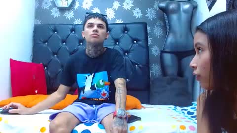 Snapshot of exotichot_couple chatting on January 2025 01:32:01 AM exotichot_couple online show from January 2025 01:32:01 AM