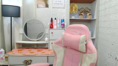 exotictssavie online show from October 2025 04:18:01 PM