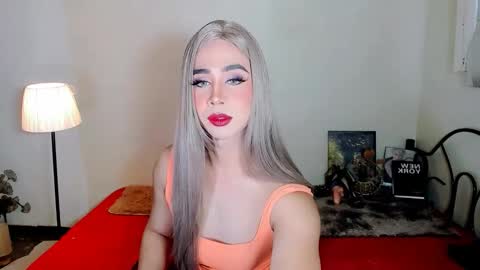 expensive_elise online show from February 2026 03:32:01 PM