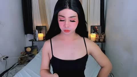 Snapshot of expensive_elise chatting on June 2026 12:15:01 PM expensive_elise online show from June 2026 12:15:01 PM