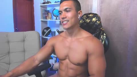 Snapshot of exquisite_gabe chatting on December 2024 06:16:01 PM GABRIEL online show from December 2024 06:16:01 PM