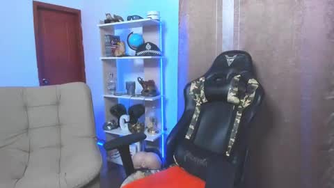 Snapshot of exquisite_gabe chatting on February 2025 10:52:02 PM GABRIEL online show from February 2025 10:52:02 PM