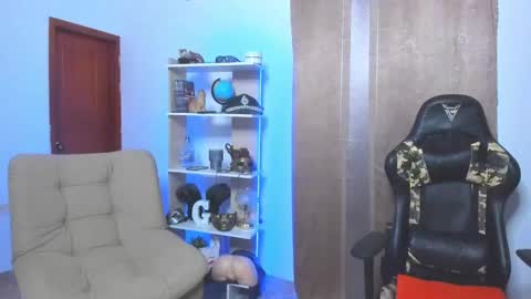 Snapshot of exquisite_gabe chatting on March 2025 02:09:02 AM GABRIEL online show from March 2025 02:09:02 AM