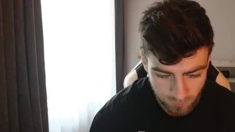 Snapshot of exstayz chatting on December 2025 08:52:01 AM Sweetheart online show from December 2025 08:52:01 AM