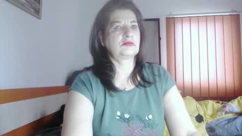 Snapshot of extasymature chatting on November 2025 06:52:01 AM ExtasyMature online show from November 2025 06:52:01 AM