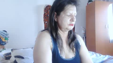 Snapshot of extasymature chatting on June 2026 05:32:02 AM ExtasyMature online show from June 2026 05:32:02 AM
