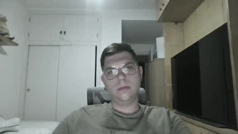 Snapshot of exterminator944 chatting on June 2026 07:49:01 PM exterminator944 online show from June 2026 07:49:01 PM