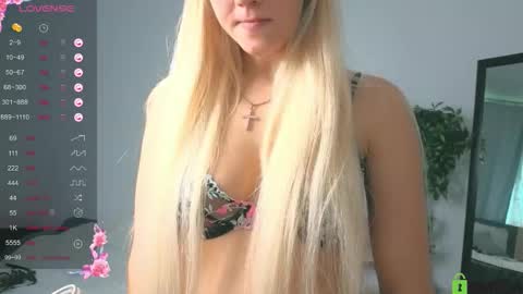 M4ry  online show from September 2025 07:19:01 AM