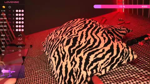 Snapshot of extra_topping chatting on February 2025 07:34:01 PM extra_topping online show from February 2025 07:34:01 PM