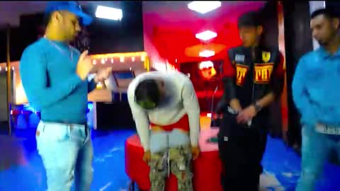 extrangers online show from September 2025 11:46:02 AM