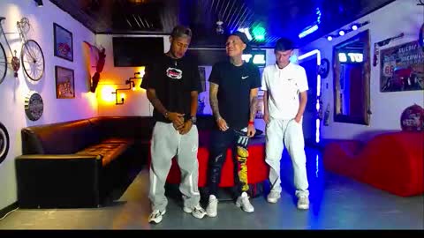 Snapshot of extrangers chatting on February 2026 12:39:02 PM extrangers online show from February 2026 12:39:02 PM