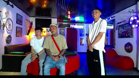 Snapshot of extrangers chatting on March 2026 12:45:02 PM extrangers online show from March 2026 12:45:02 PM