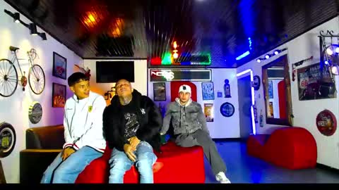 Snapshot of extrangers chatting on March 2026 12:05:02 PM extrangers online show from March 2026 12:05:02 PM