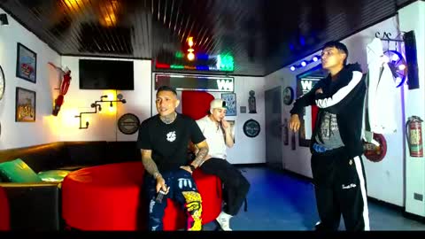 Snapshot of extrangers chatting on April 2026 12:06:02 PM extrangers online show from April 2026 12:06:02 PM