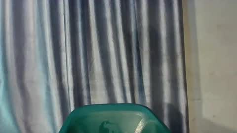 extremelywetgirl_ online show from April 2026 06:19:01 AM