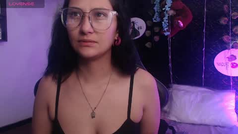 eyes moon online show from May 2026 10:09:01 AM