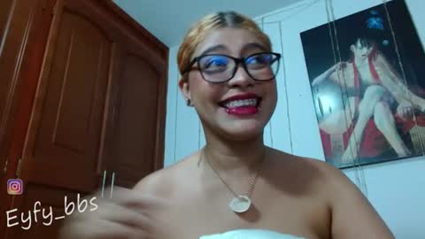 Snapshot of eyfy_bbs chatting on June 2026 12:32:02 AM Nadia online show from June 2026 12:32:02 AM