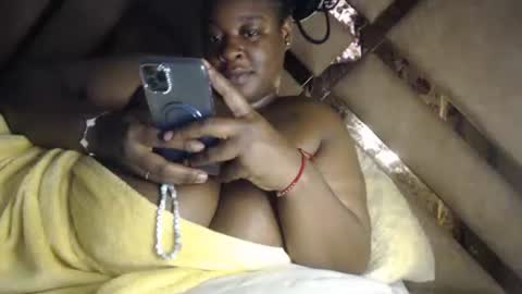Snapshot of eyshaexotii chatting on September 2025 04:12:01 AM eyshaexotii online show from September 2025 04:12:01 AM