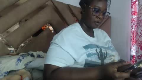 Snapshot of eyshaexotii chatting on May 2026 02:01:01 PM eyshaexotii online show from May 2026 02:01:01 PM