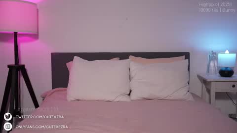 Ezra online show from February 2025 09:58:02 PM