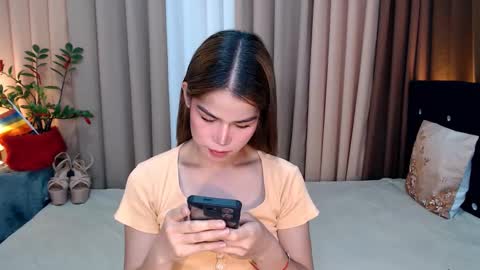 Snapshot of ezrahollywood chatting on December 2024 11:07:02 AM UR SWEET EZRA online show from December 2024 11:07:02 AM