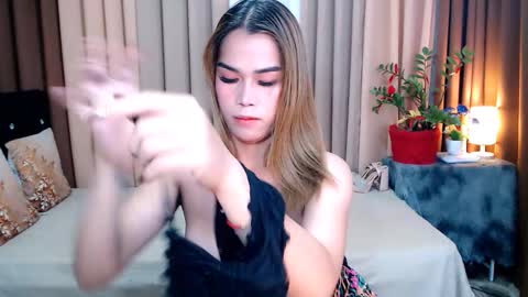 Snapshot of ezrahollywood chatting on January 2025 02:56:01 AM UR SWEET EZRA online show from January 2025 02:56:01 AM