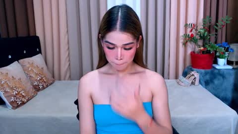 Snapshot of ezrahollywood chatting on January 2025 04:50:02 PM UR SWEET EZRA online show from January 2025 04:50:02 PM