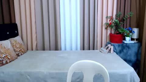 Snapshot of ezrahollywood chatting on January 2025 05:08:01 PM UR SWEET EZRA online show from January 2025 05:08:01 PM