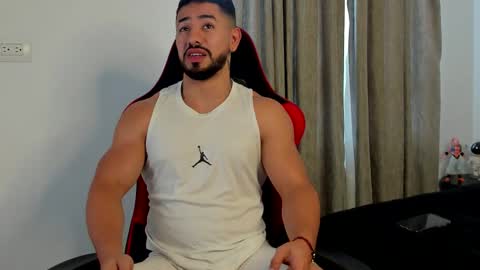 Ezzio Scolaro online show from March 2026 09:21:02 PM