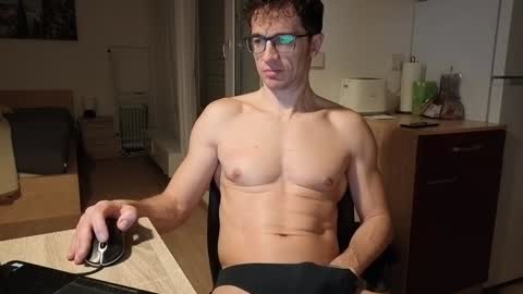 Mick online show from February 2025 08:57:01 PM